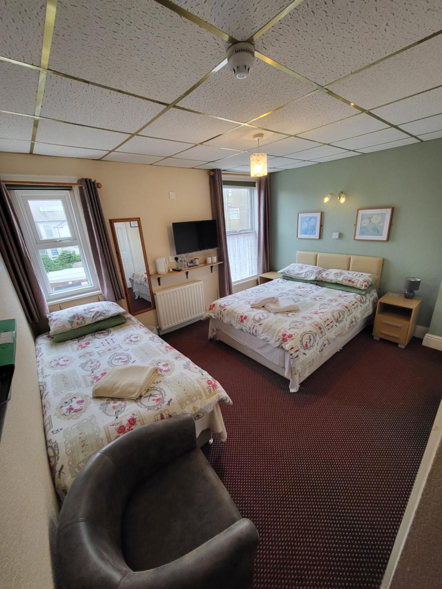 The Arabella Bed & Breakfast Blackpool Exterior photo